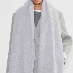 Aritzia Classic Wilfred Grey Wool blanket Scarf